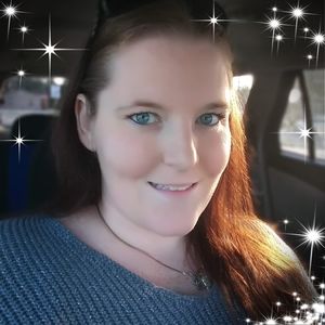 Meet your Posher, Becca